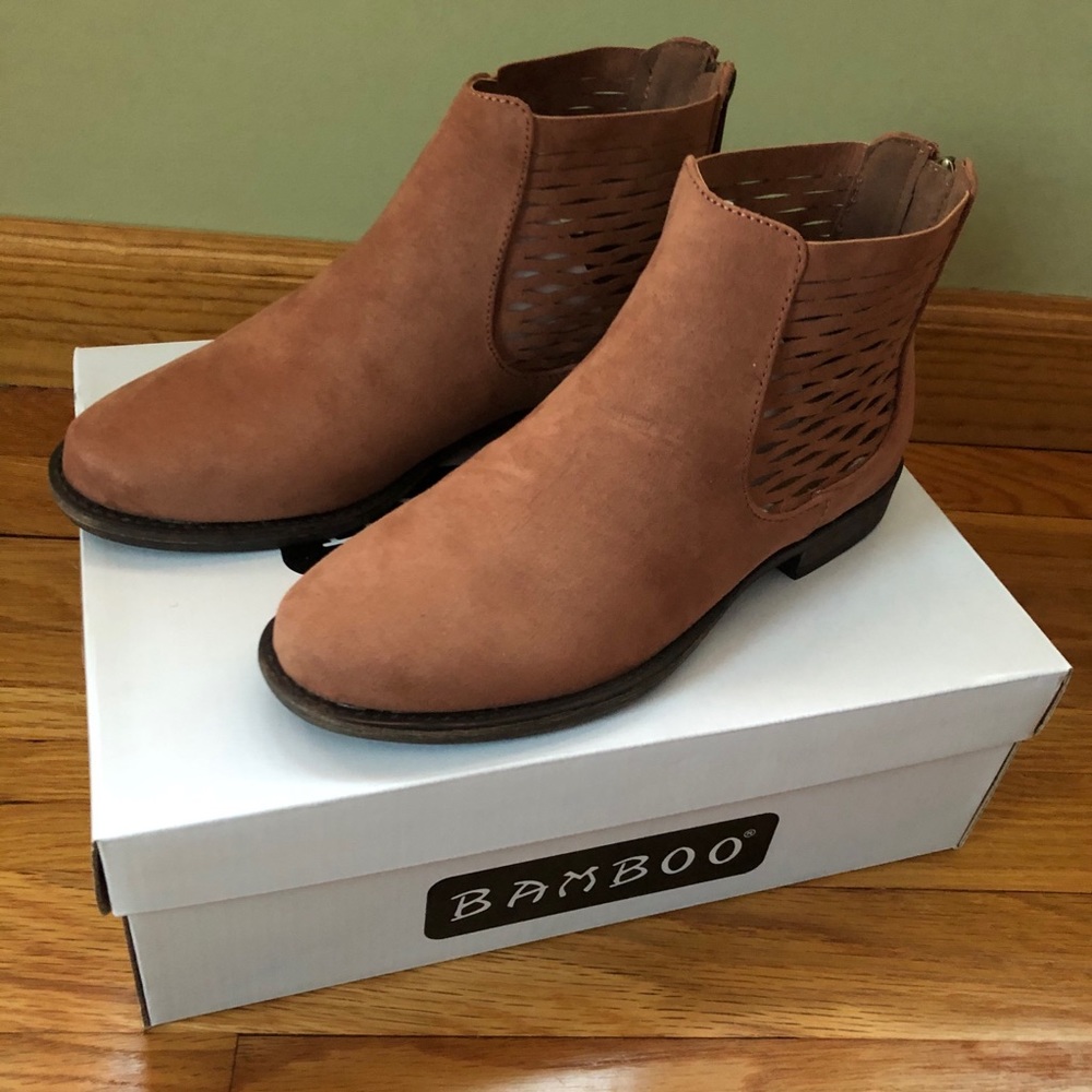 🤎 Faux Suede Cutout Accent Ankle Boots 🤎